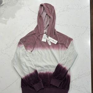 Super soft NWT hoodie size Small